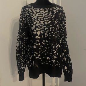 Ava & Viv cheetah print crewneck sweater